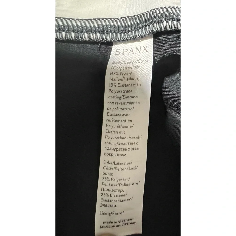 Spanx Tuxedo Stripe Faux Leather Leggings S/P